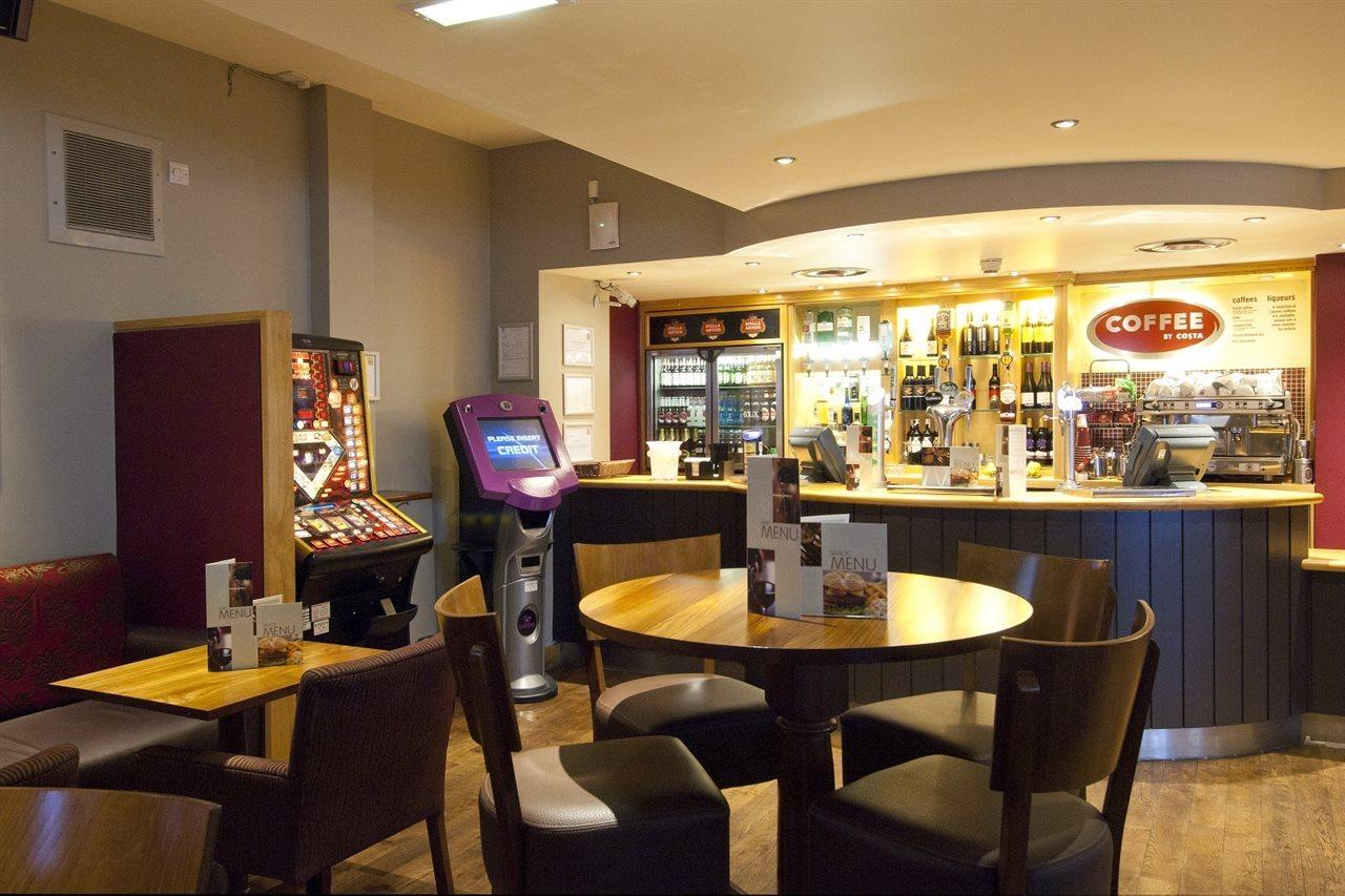 Premier Inn Sheffield City Centre Екстериор снимка