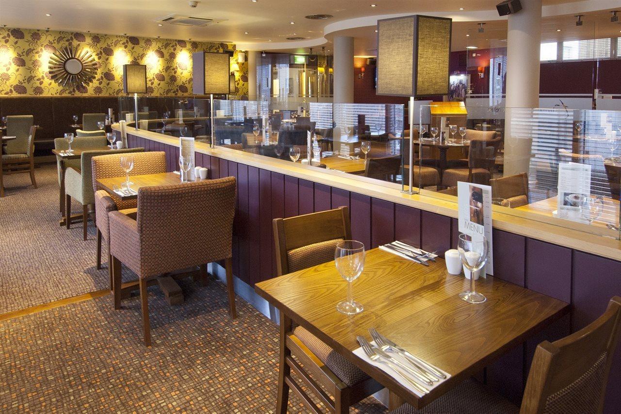 Premier Inn Sheffield City Centre Екстериор снимка
