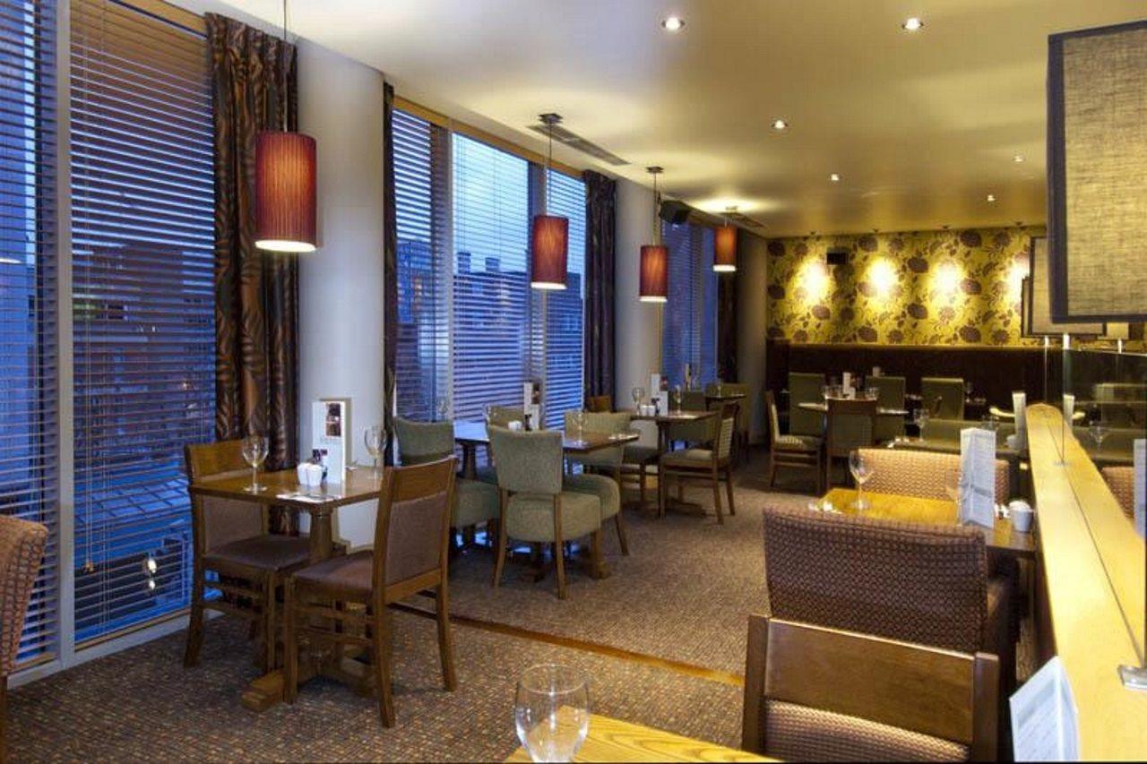Premier Inn Sheffield City Centre Екстериор снимка