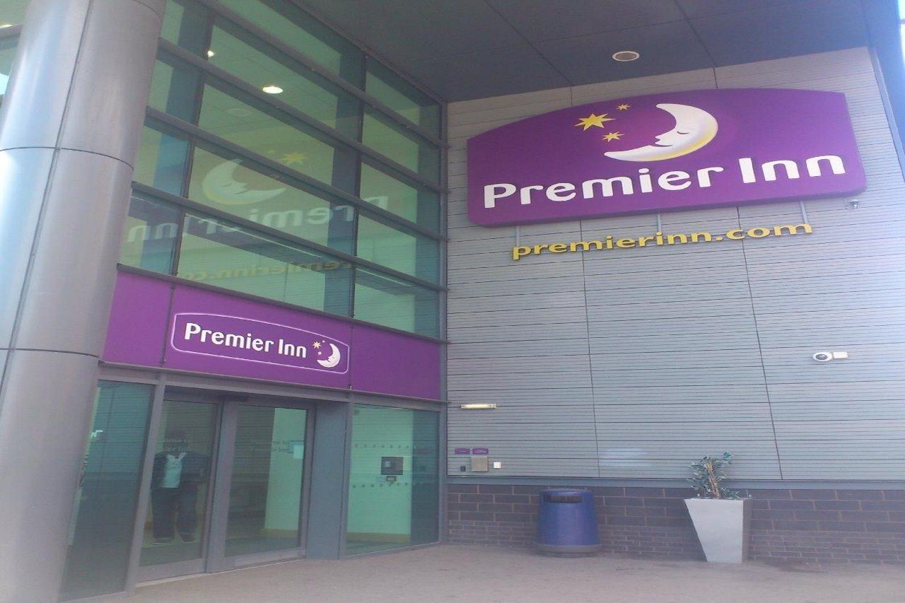 Premier Inn Sheffield City Centre Екстериор снимка