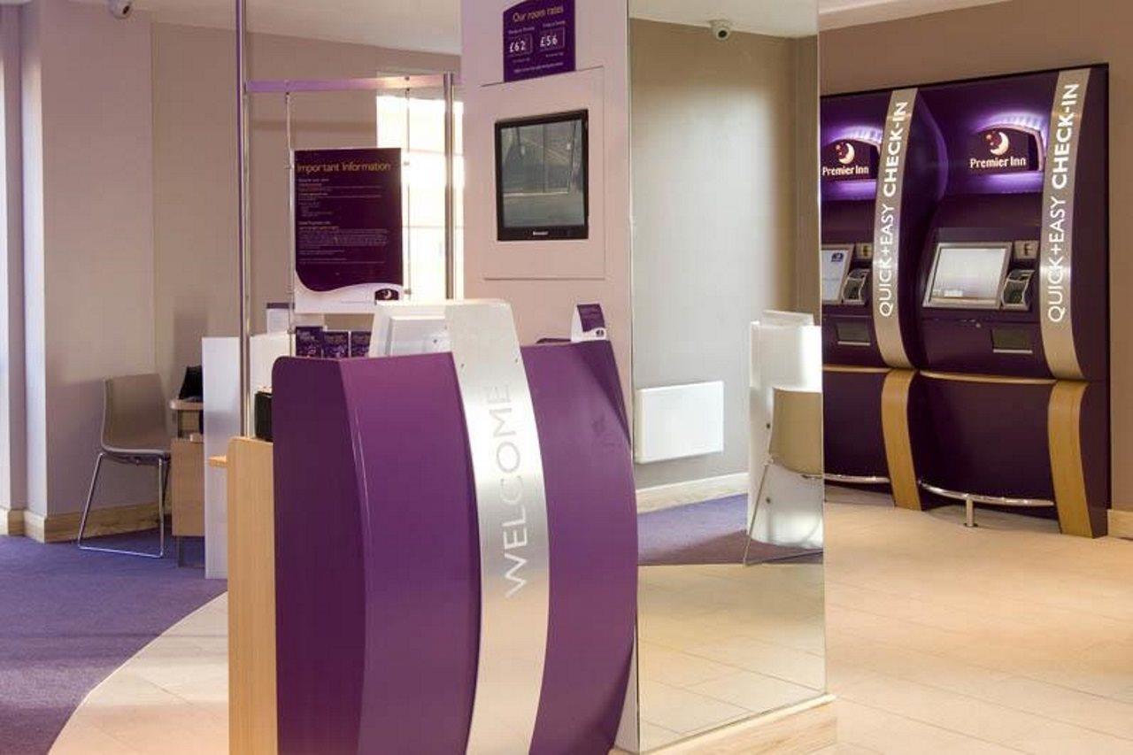 Premier Inn Sheffield City Centre Екстериор снимка